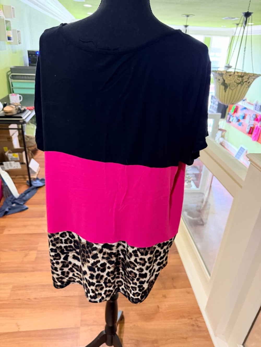 Womens Top - Picture 2 of 2